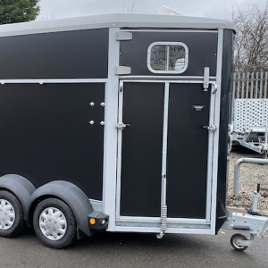 Ifor Williams HB403 Horse Box in Black Wholegood: 11026865
